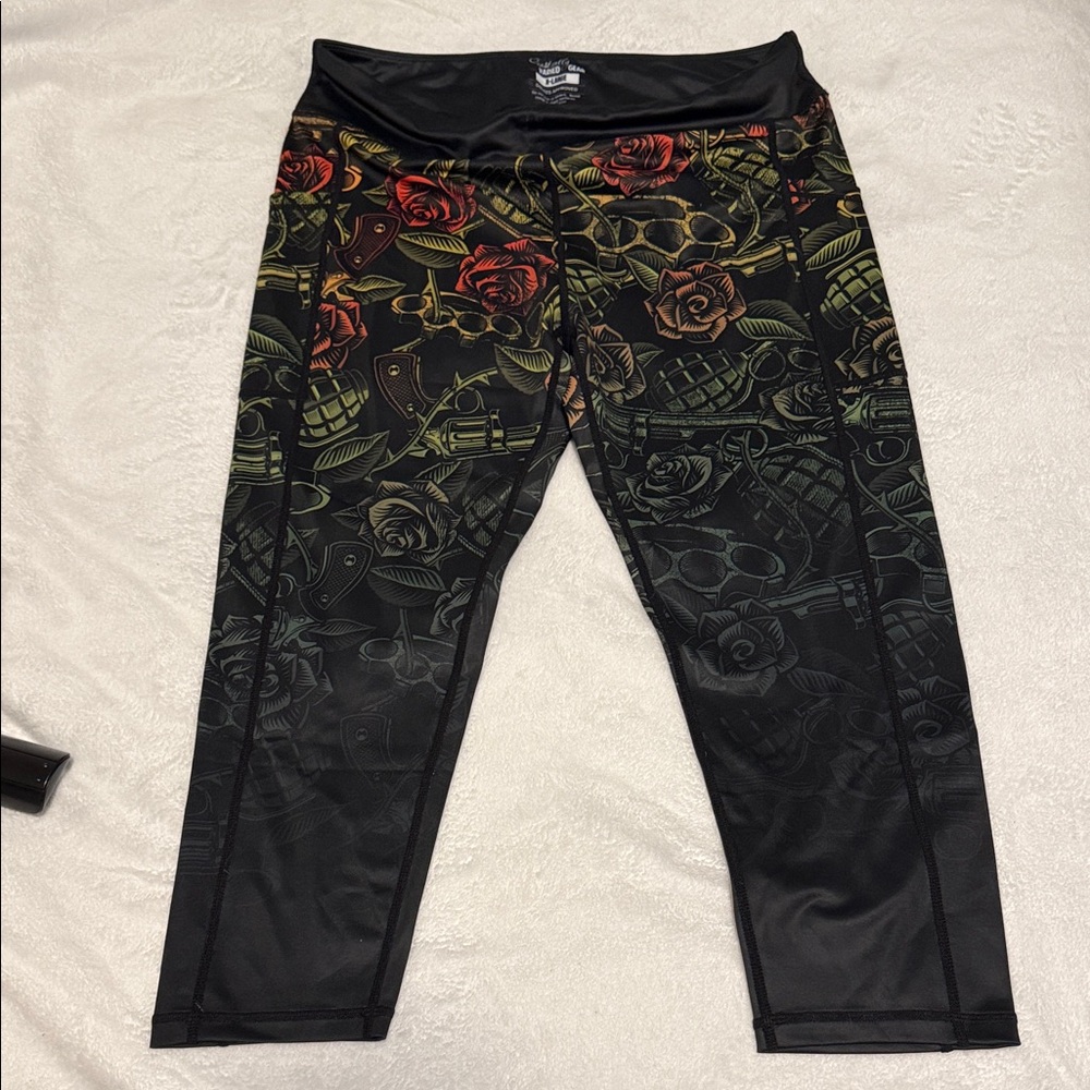 Constantly Varied Gear (CVG) Capri Leggings Dressed to kill - XL